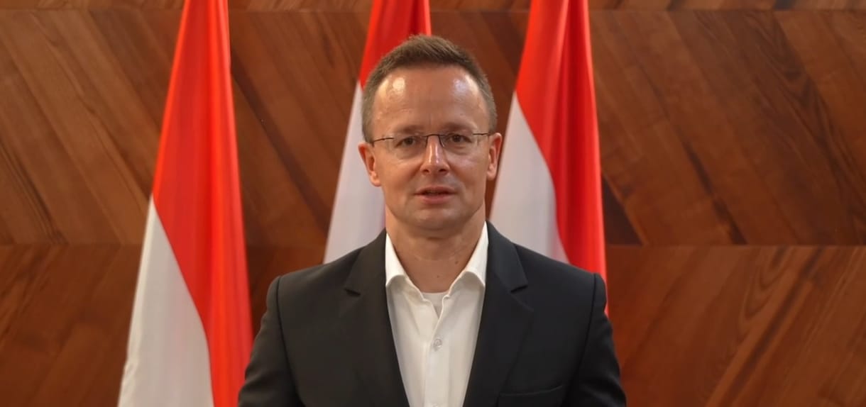 A külügy emberei vigyáznak a magyar szurkolókra Montenegróban