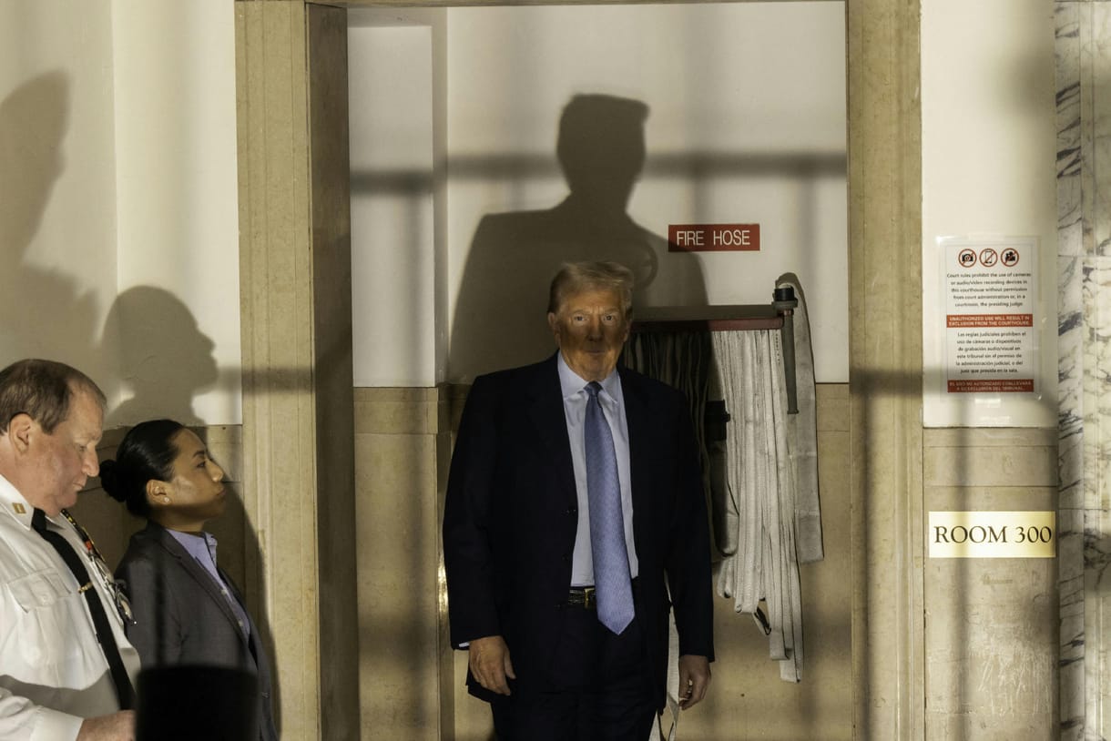 Szuperelnöki jogokat akar Trump, ha legyőzi a rendkívül népszerűtlen Bident