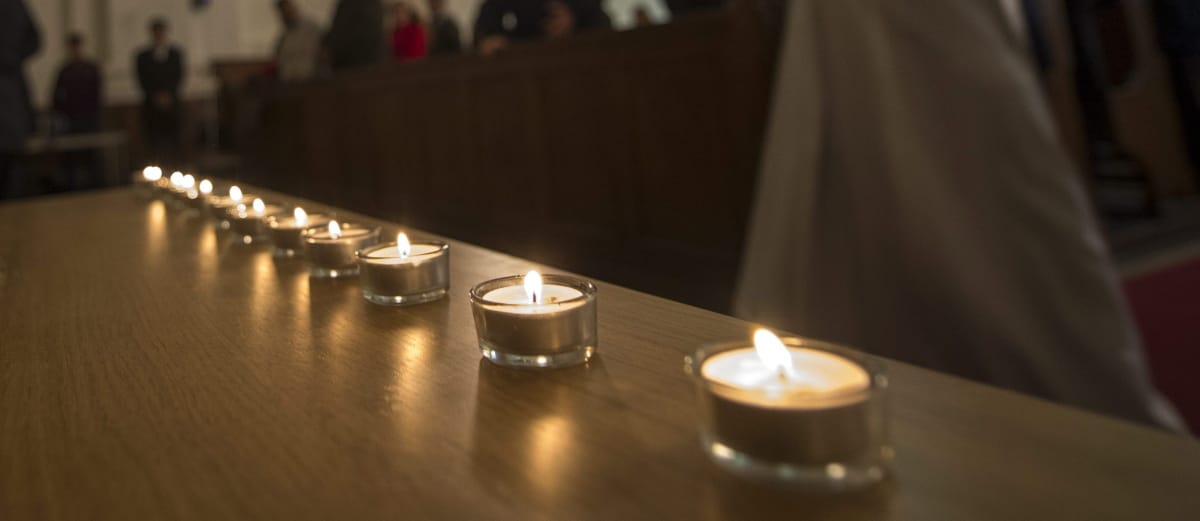 Meghalt Konrád Áron költő