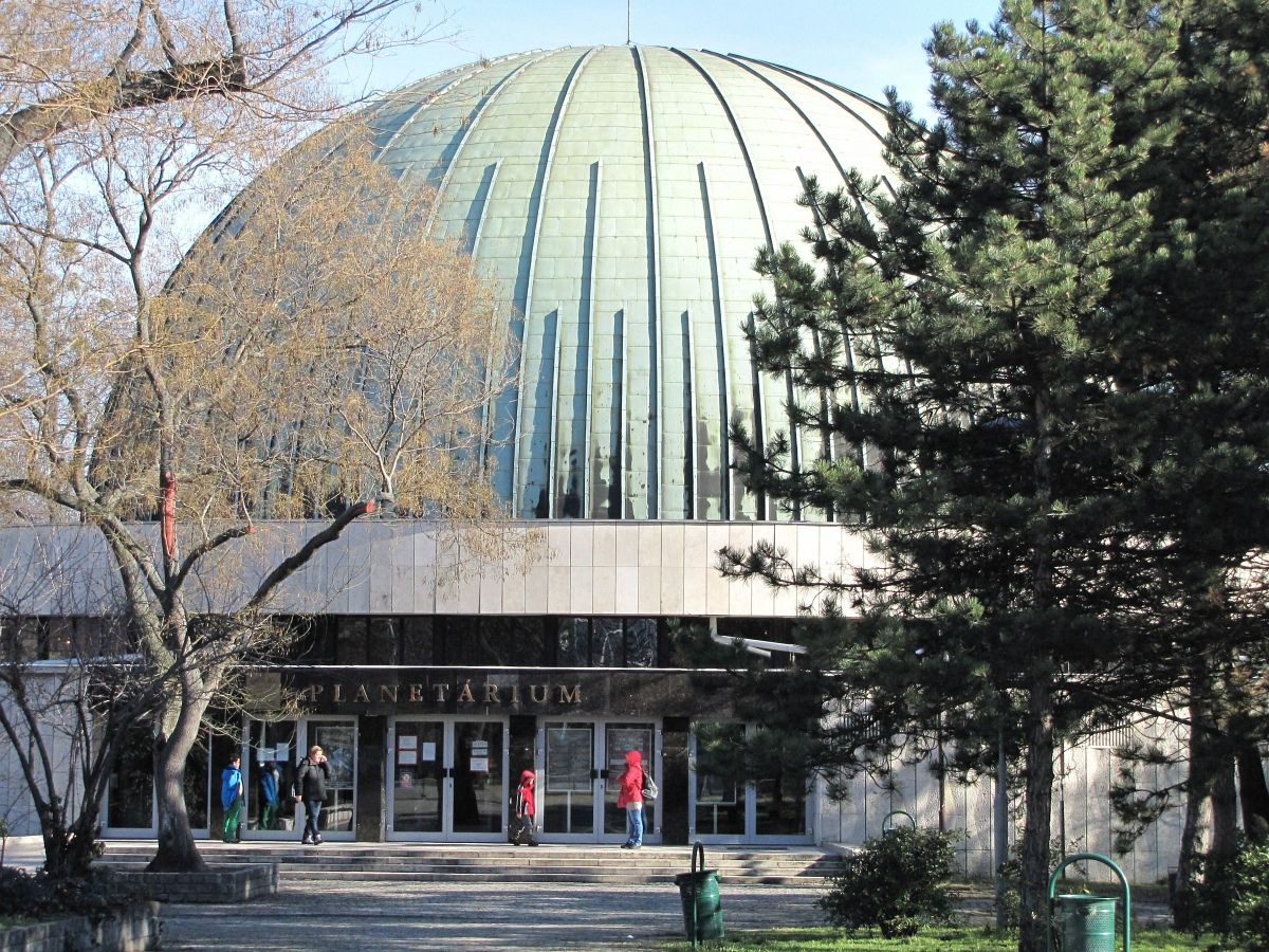 Zárva marad a Planetárium a viharkárok miatt