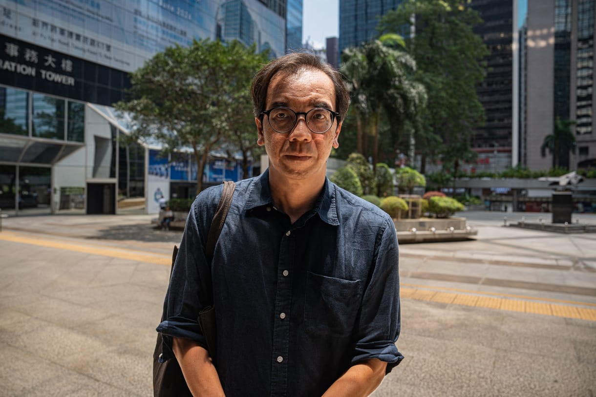 Felbujtás címén letöltendő börtönbüntetésre ítéltek két újságírót Hongkongban