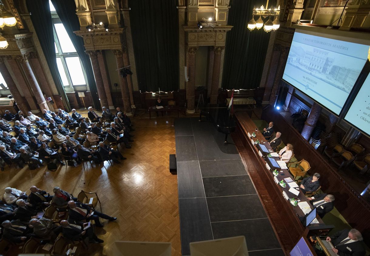 Az EU-pénzek befagyasztása kereszülhúzhatja a hazai kutatás-fejlesztési terveket