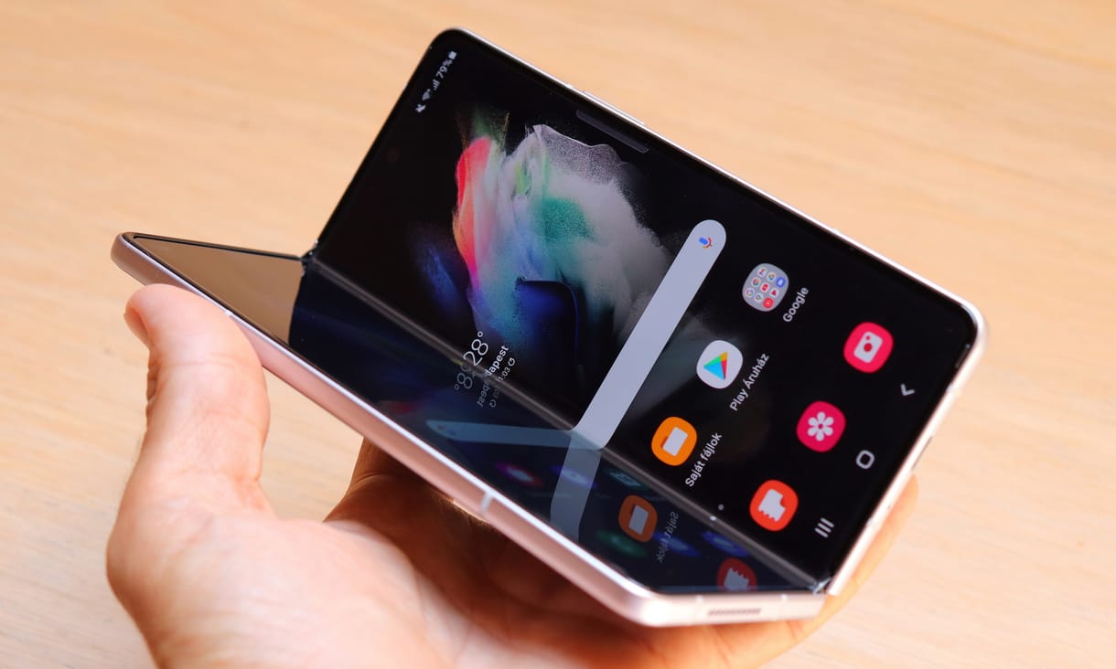 Olcsó meglepetésmobilról pletykálnak a Samsungtól