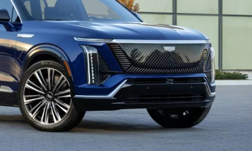 Itt a Cadillac újabb hatalmas elektromos SUV-ja