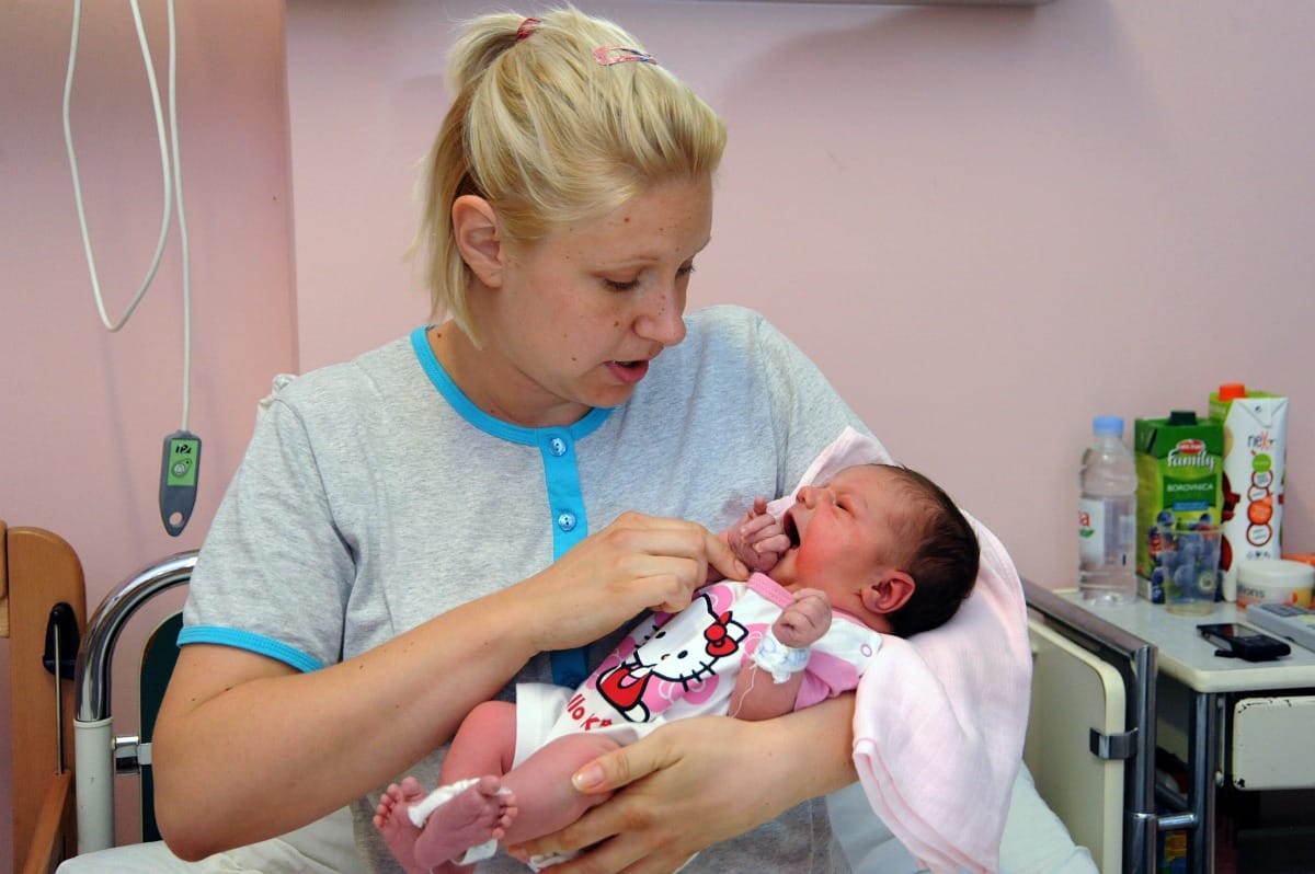 Megszületett az első alanyi jogon magyar állampolgár Szabadkán