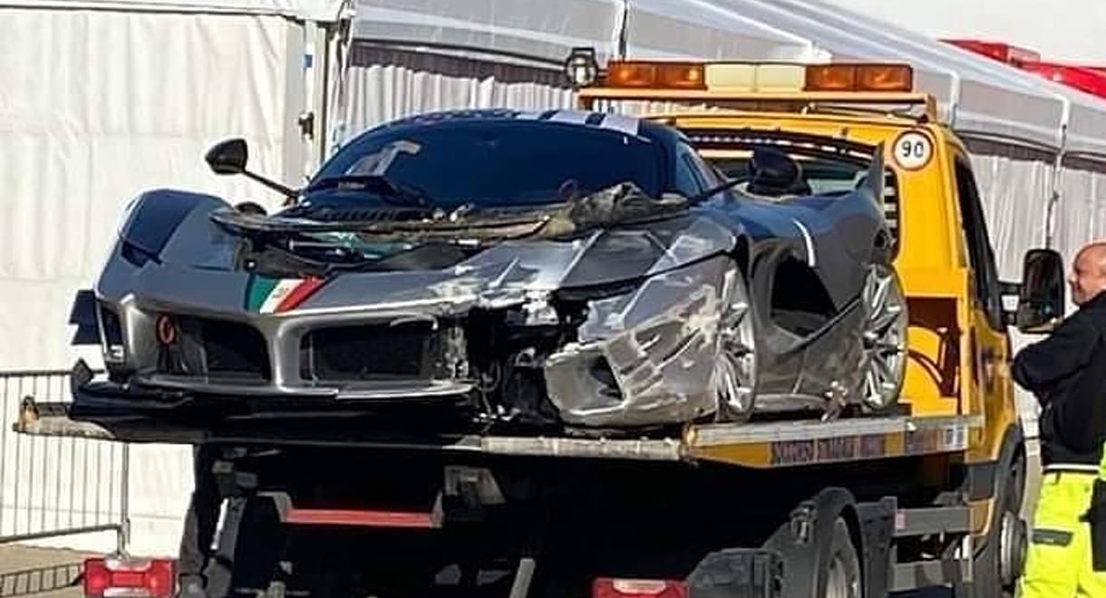 Szuperexkluzív programon törték össze az 1050 lóerős Ferrari FXX K-t