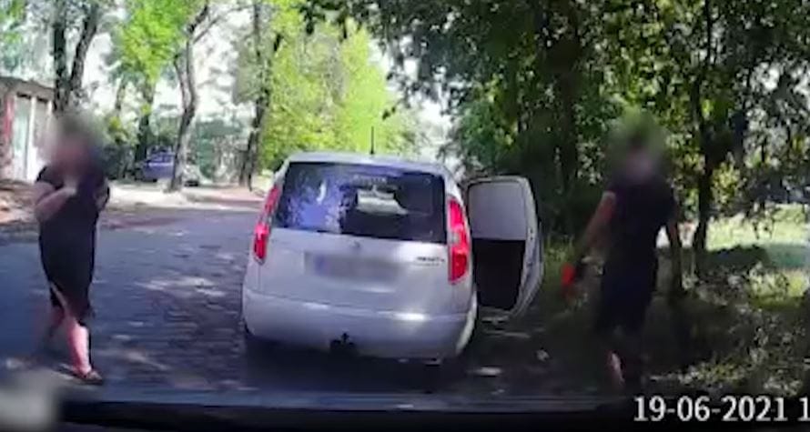 A megrongált autó kamerája buktatta le a katalizátortolvajokat