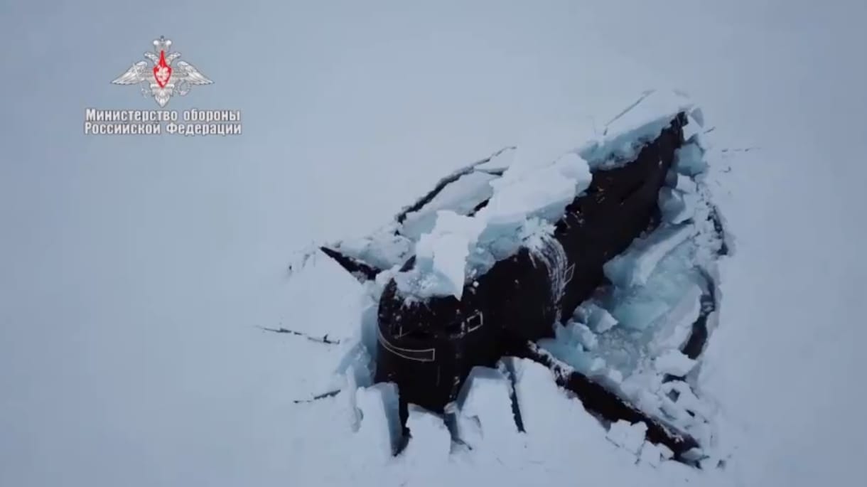 Videó: orosz atom-tengeralattjárók jelentek meg az Északi-sarkon