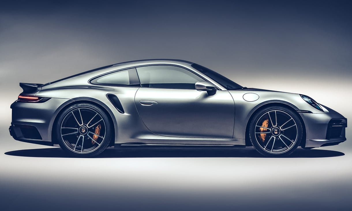 Kémvideón az első hibrid Porsche 911