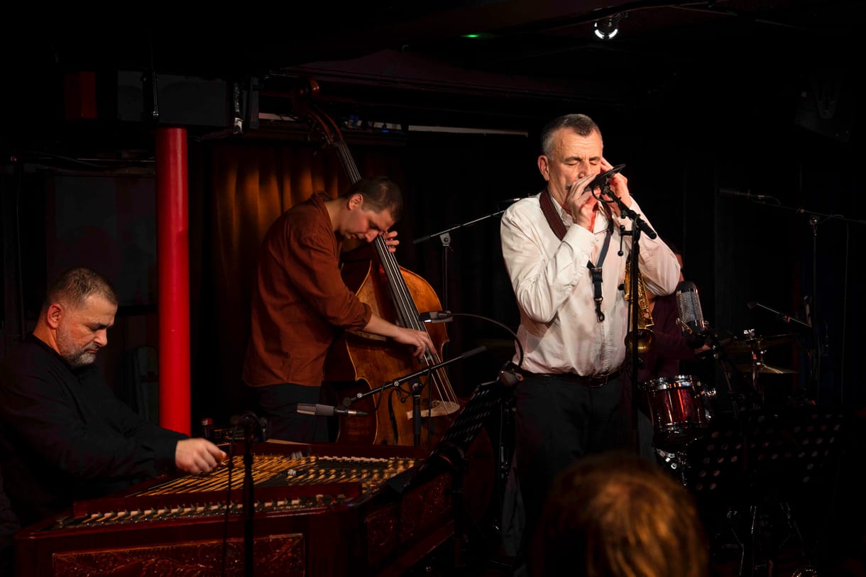 Albumpremier: itt a Dresch Quartet Londonban rögzített koncertalbuma
