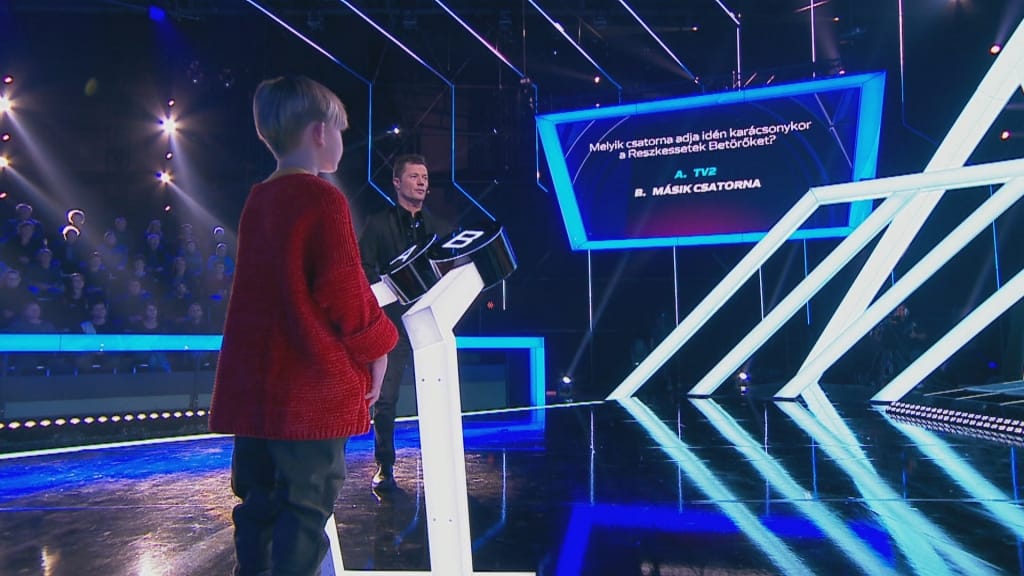 A TV2 a vártnál tovább küldi csatasorba Stohl Andrást az RTL elleni harcban