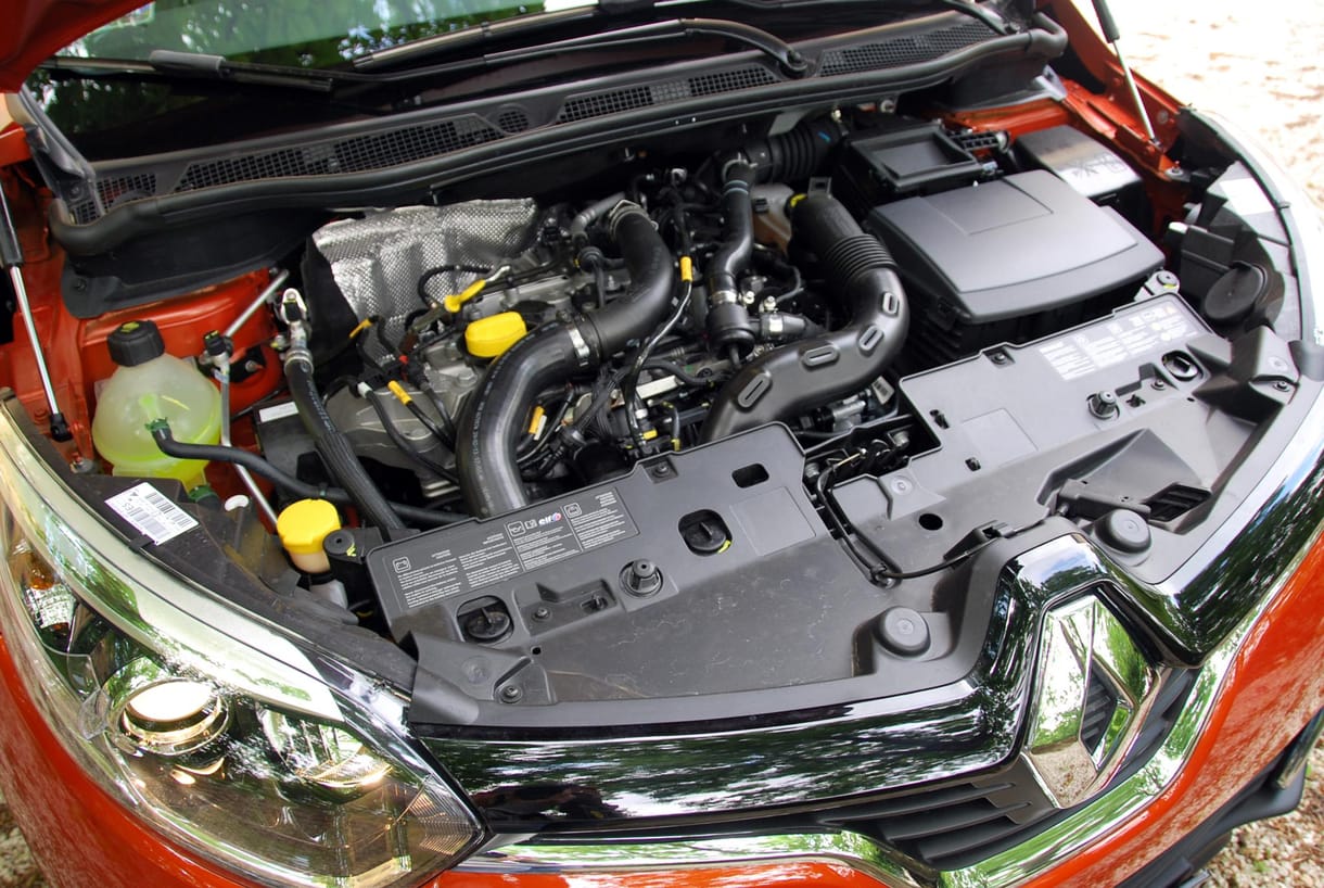 Autógyári öngyilkosságok – a Renault hárít, a szakszervezet vádol