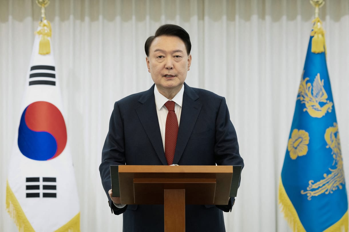 Elfogatóparancsot adtak ki Jun Szogjol dél-koreai elnök ellen
