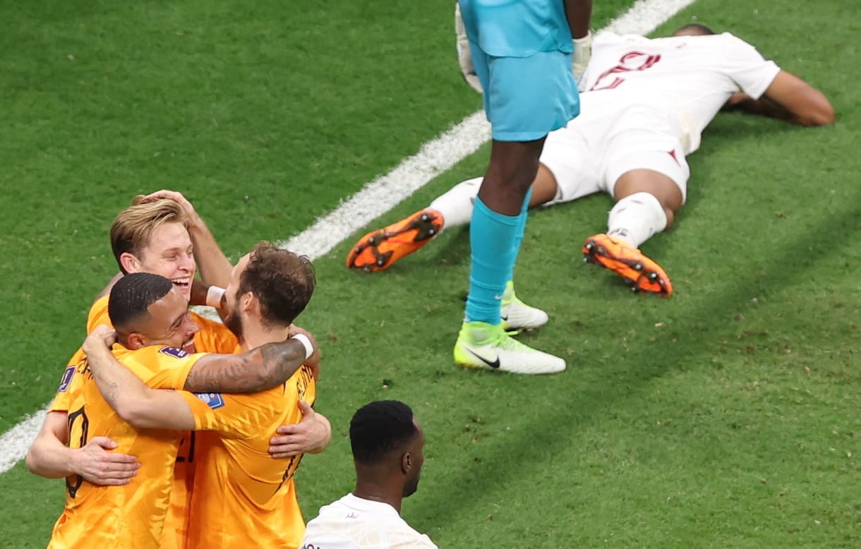 Hollandia és Szenegál jutott be a vébé A-csoportjából a nyolcaddöntőbe