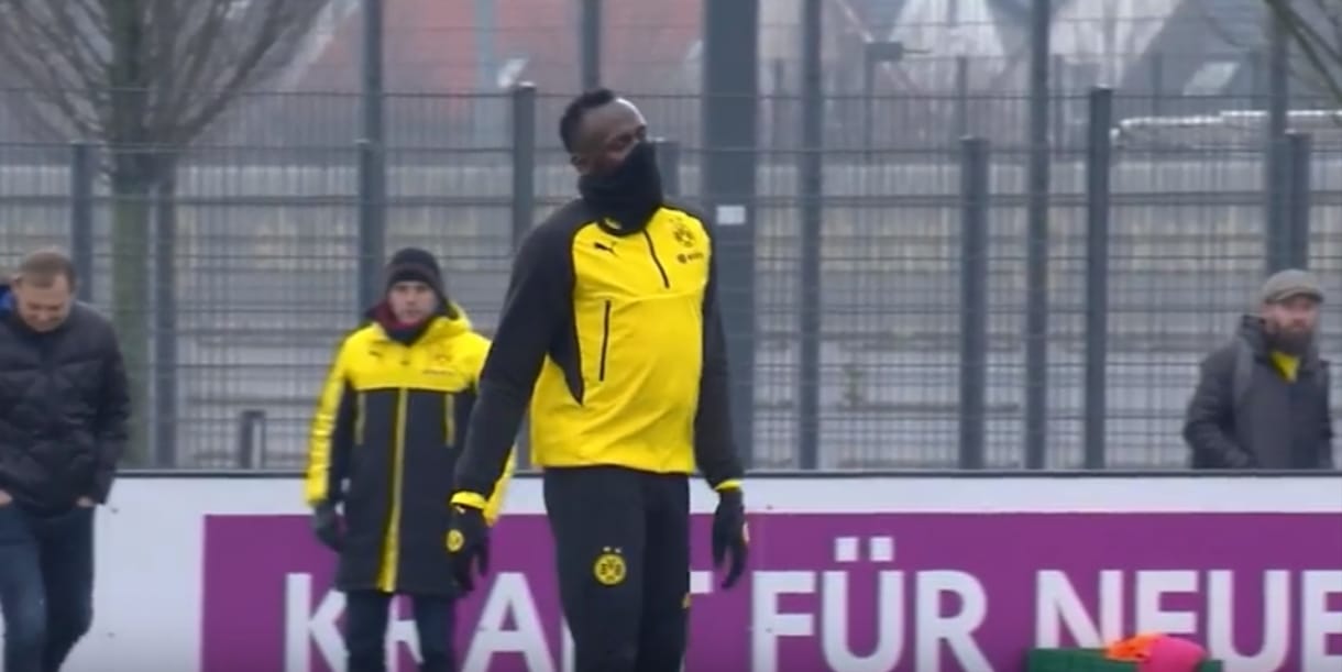 A nap legszebb sporteseménye videón: Usain Bolt gólt fejel és cicázik dortmundi edzésén