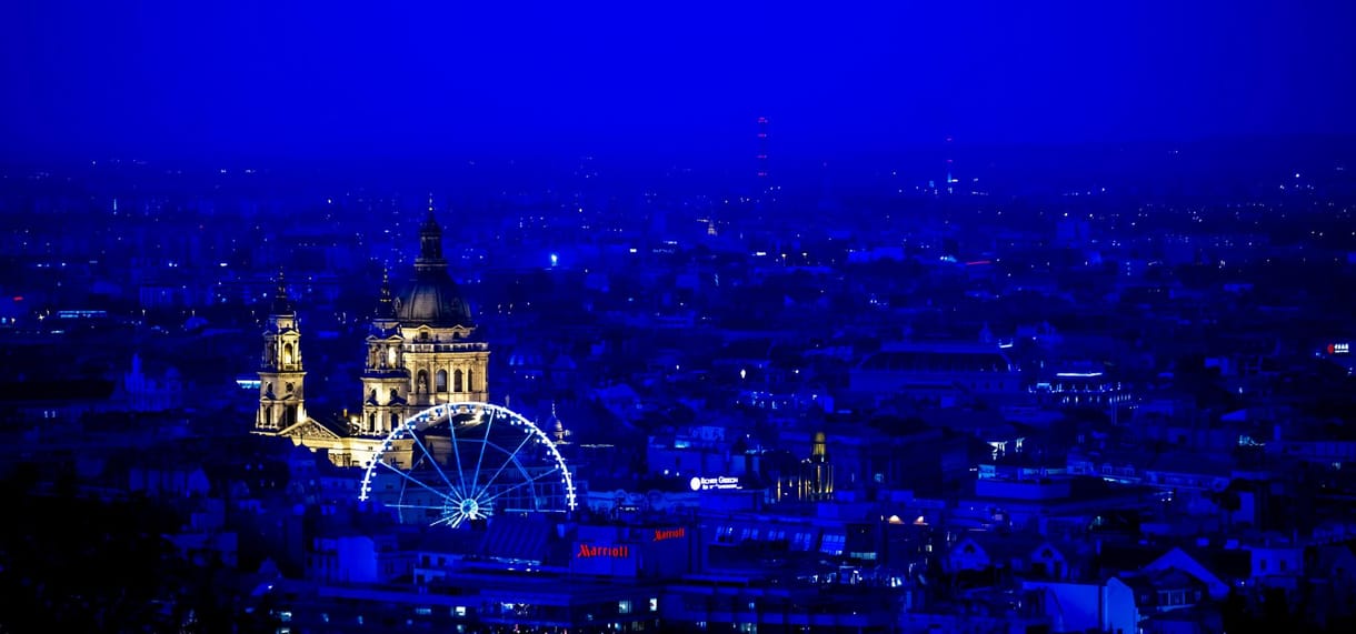Visszavásárolja a főváros a dísz- és közvilágítással foglalkozó cégét