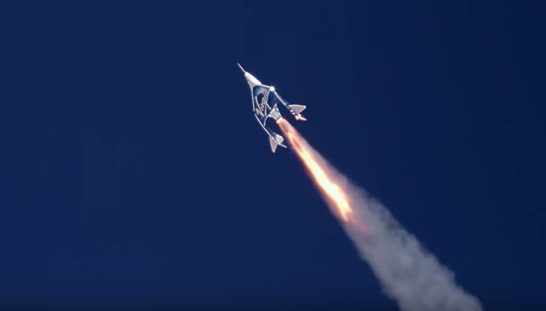 Sikerült a teszt: a hangsebességnél is gyorsabban repült a Virgin Galactic gépe, ami civileket vinne az űrbe