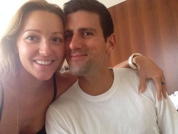 Fotó: Djokovic újdonsült feleségével szelfizik