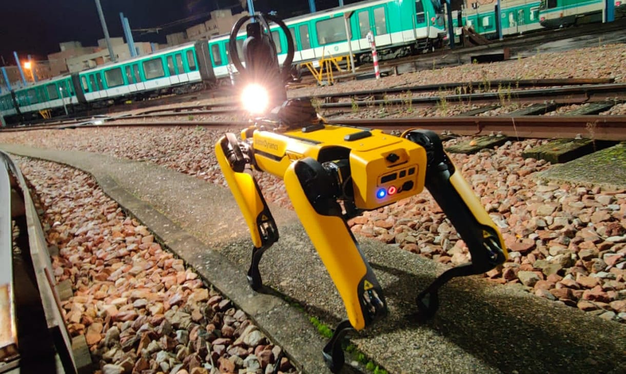 Beküldték a legügyesebb robotkutyát a párizsi metróalagútba – videó