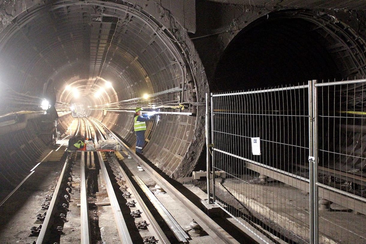 Egy 50 éves emlék került elő a metrófelújítás során a Belvárosban