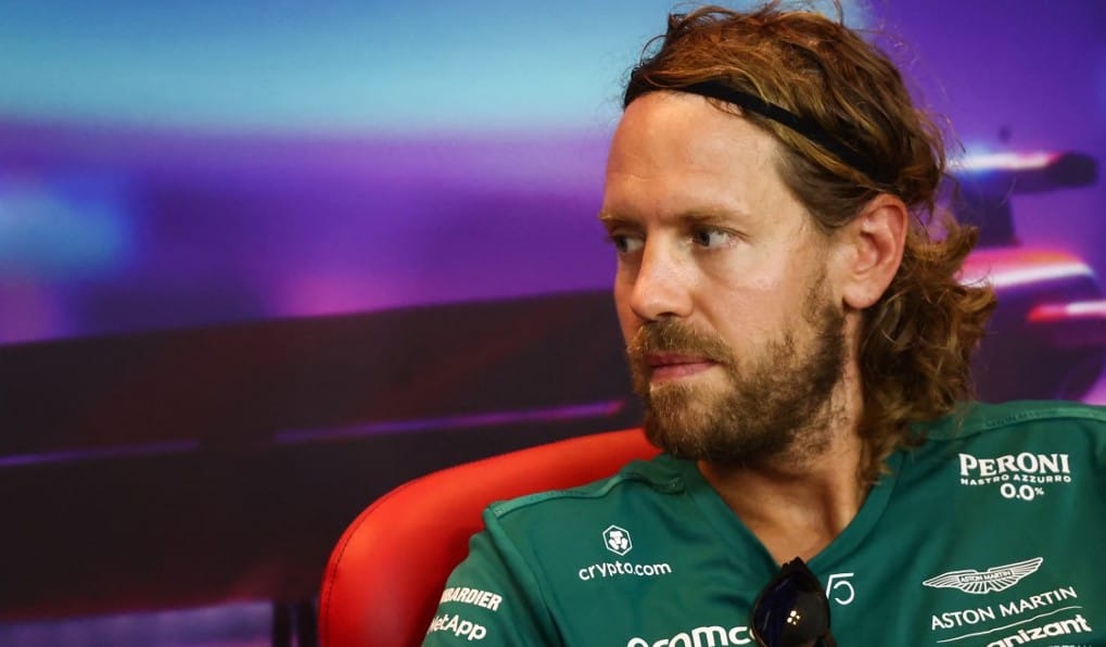 Zseniális fotó készült Vettel búcsúvacsorájáról