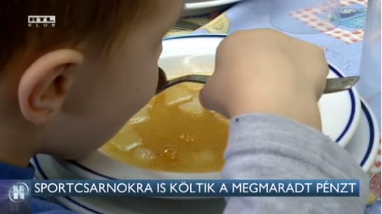Sportcsarnokra is költ a kormány a gyermekétkezetési pénzekből