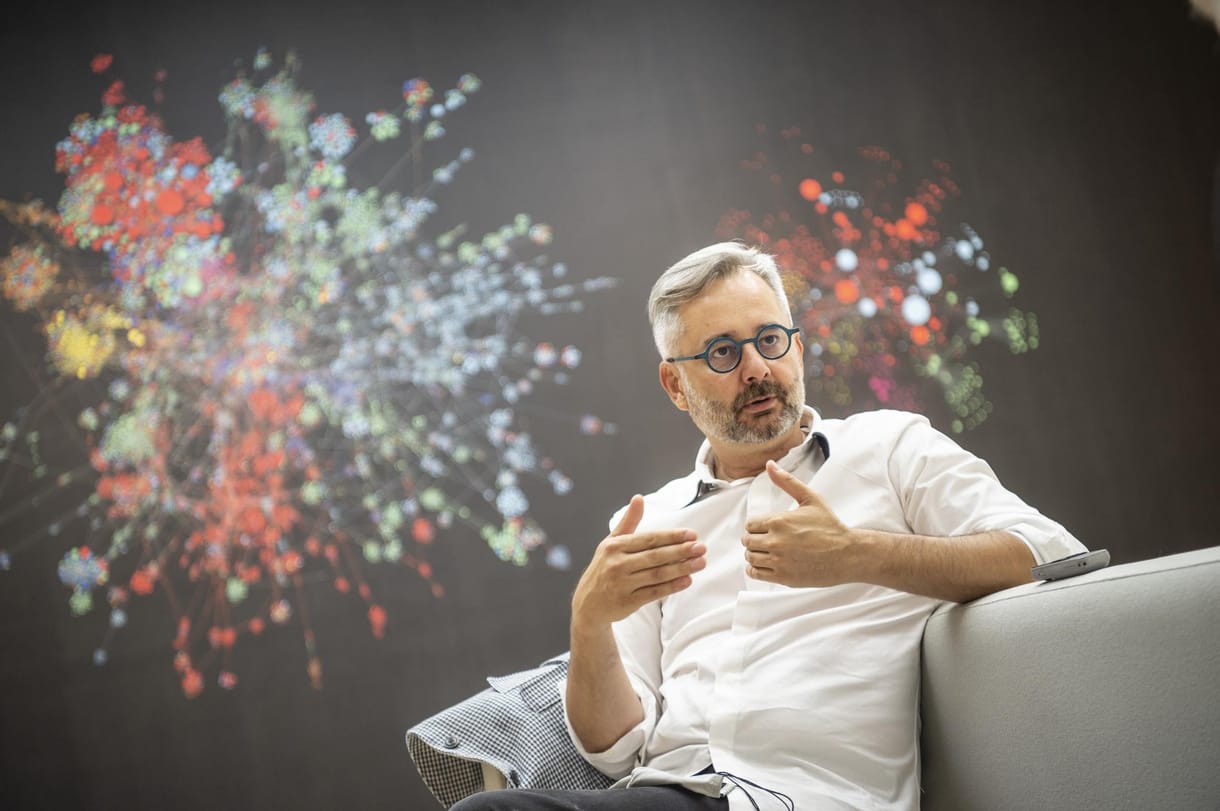 Barabási Albert-László: Meg kell fizetni azokat, akiknek a kezébe a gyerekeink jövőjét adjuk