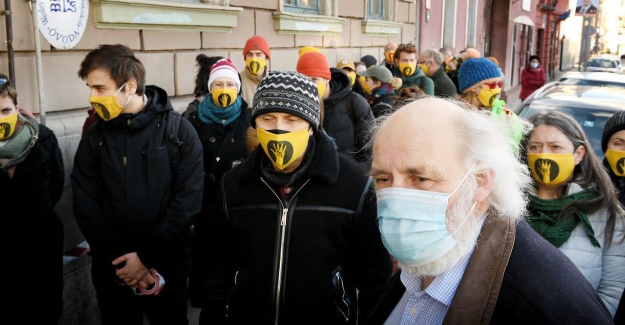 Kivonult a Freeszfe Iványi Gáborékhoz a Dankó utcába