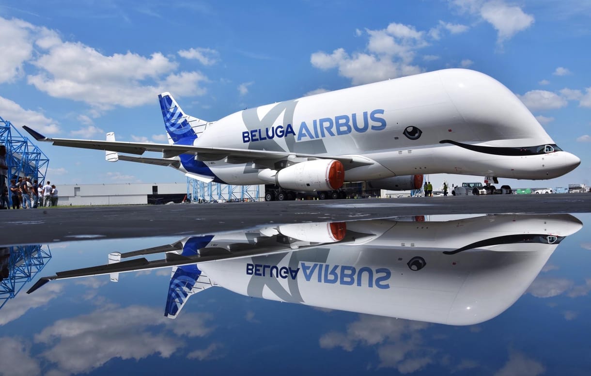 Itt az Airbus új óriásrepülője, kigurult a hangárból az első BelugaXL