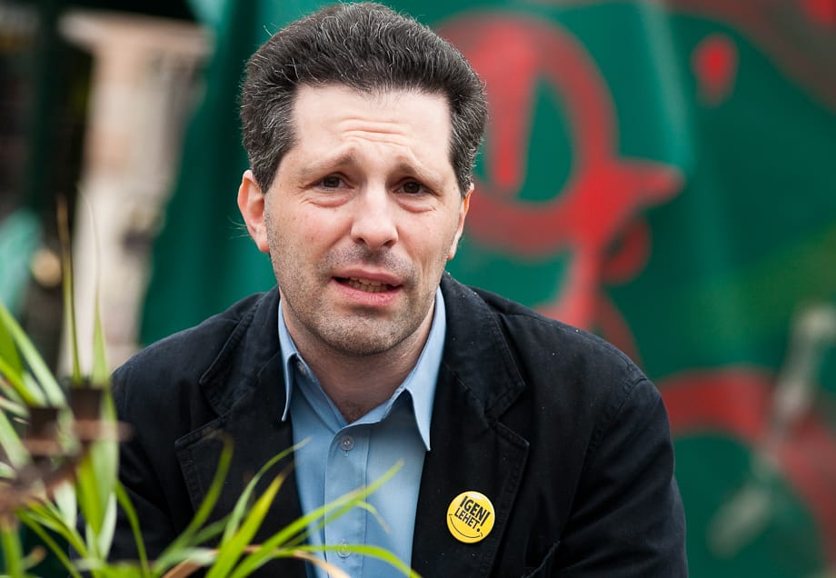 Az LMP változtatna a korrupcióellenes politikán
