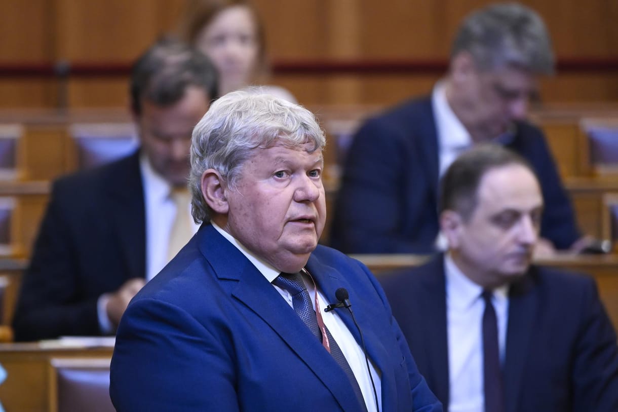 Süli János távozása kiválóan illusztrálja, mi a baj a paksi bővítéssel