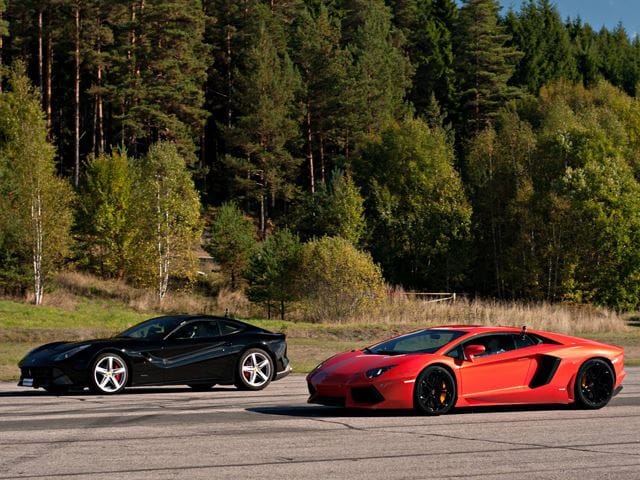 Videó: egymásnak eresztették a Lamborghini és a Ferrari csúcsgépeit