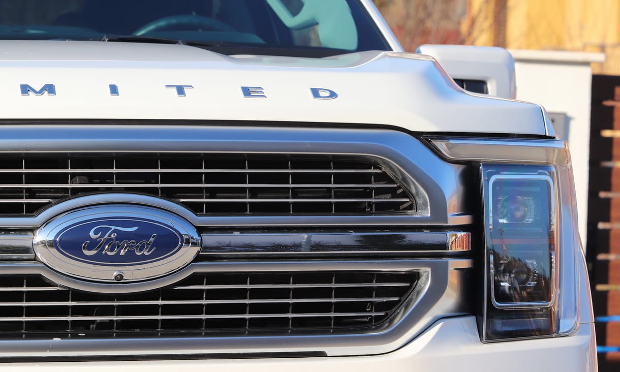 Európába érkezett a gigantikus amerikai monstrum, a Ford F-150