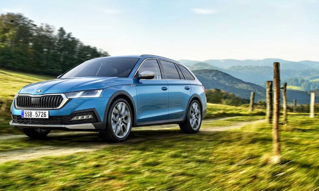 Itt az új Skoda Octavia Scout: divatterepjáró helyett kombit