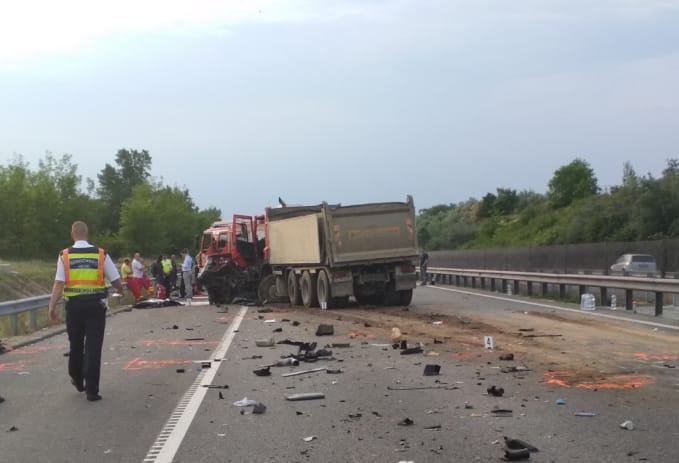 Megszüntették a nyomozást a 9 ember halálával járó ceglédberceli baleset ügyében