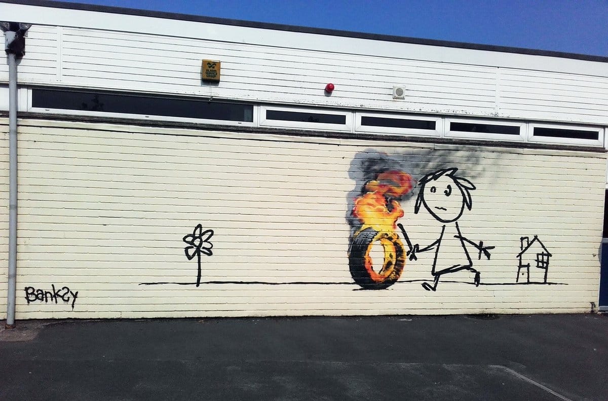 Banksy egy új művel ajándékozta meg a róla elnevezett iskolát