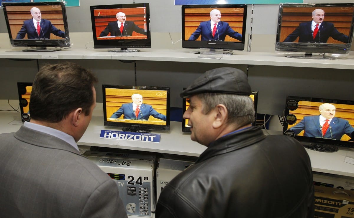 Nem engedtek be Fehéroroszországba két lengyel politikust