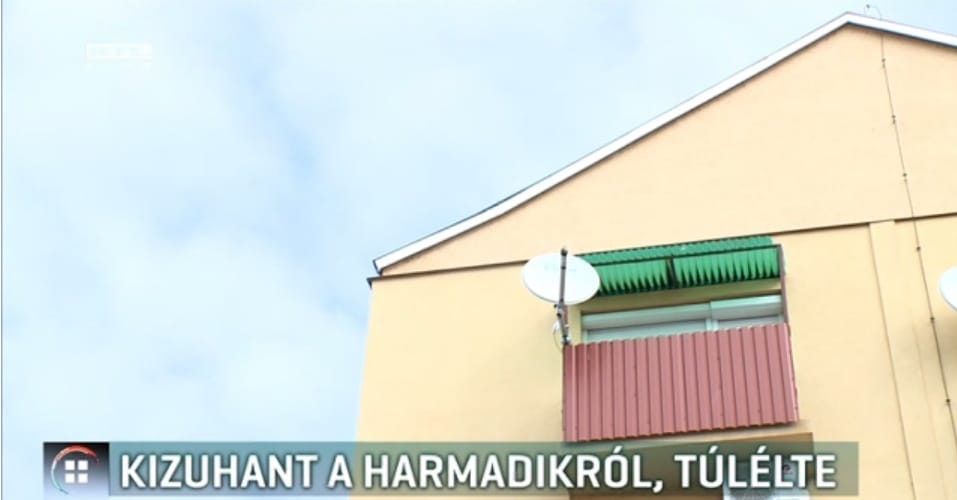 Túlélt három emelet zuhanást egy lány Hajdúszoboszlón