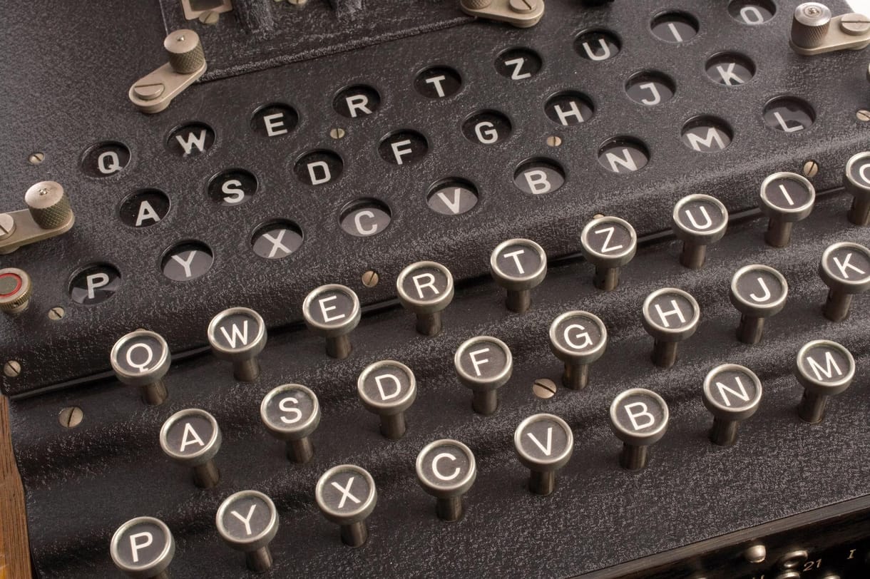 Mennyi idő alatt törné fel az Enigmát a XXI. század technológiája? Megszólaltak a szakértők