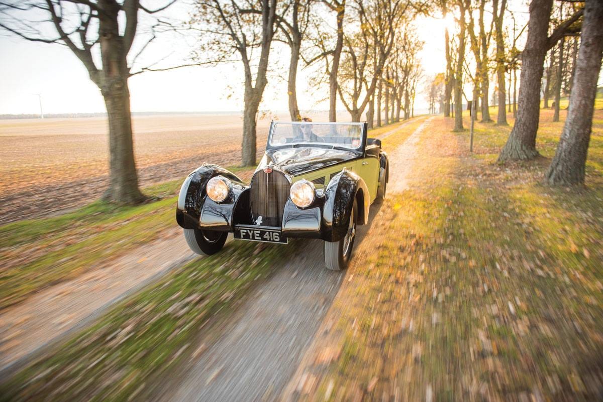 Ez a 80 éves Bugatti háromszor annyit ér, mint egy új
