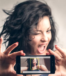 Így szelfizhet az iPhone-ja jobb minőségű, hátoldali kamerájával