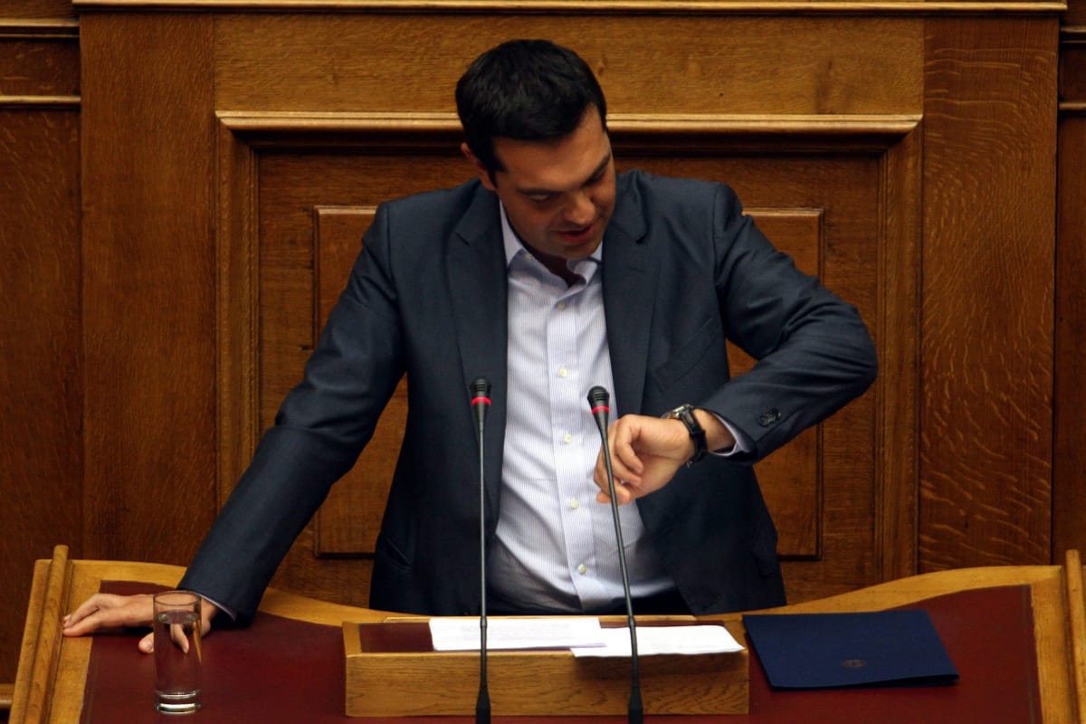 Újabb megszorításokat fogadott el a görög parlament