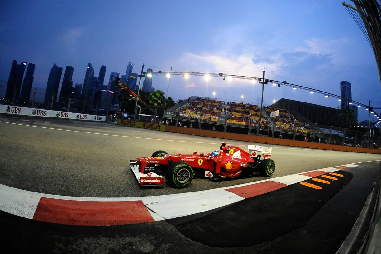 Alonso rápirított a Ferrarira a szingapúri időmérő után