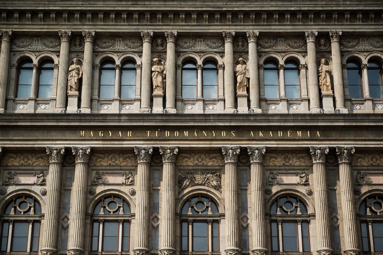 Indoklás nélkül bezárják az MTA művészeti gyűjteményét