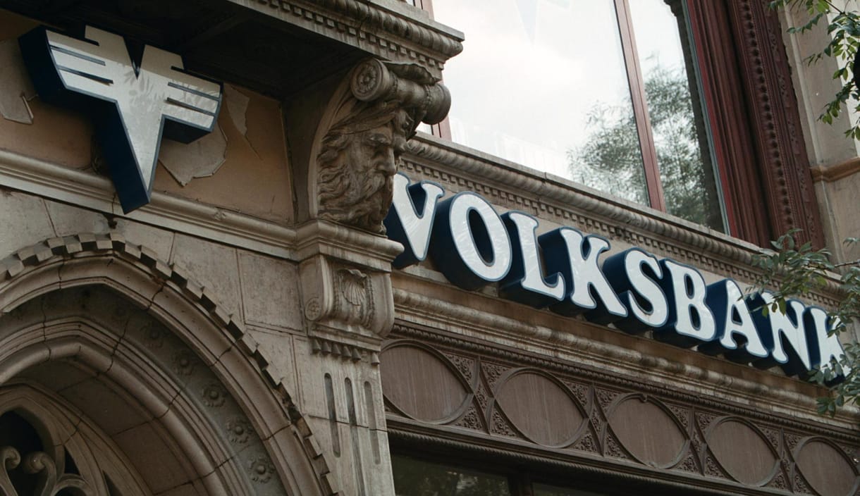 Végtörlesztés: a Volksbank is drágított - mit lép a GVH?