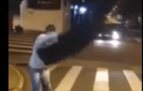 Videó: földhöz vágta a tévéjét egy brazil szurkoló