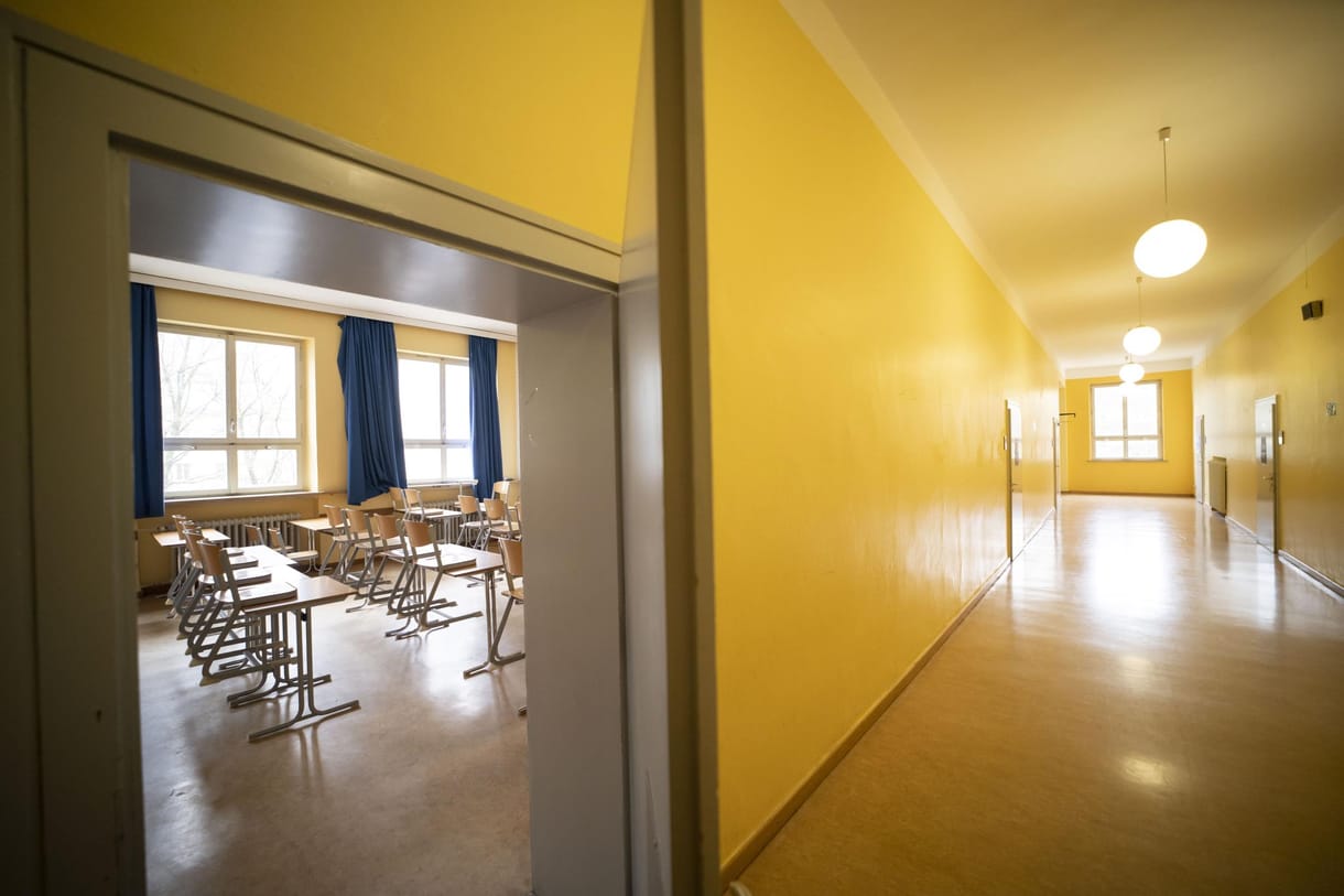 Százezer forintot kap Drávaszerdahelyen minden szülő, akinek otthon kell maradnia a gyerekekkel