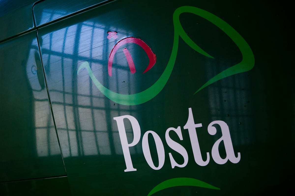 Internetes csalók a Magyar Posta nevében próbálkoznak