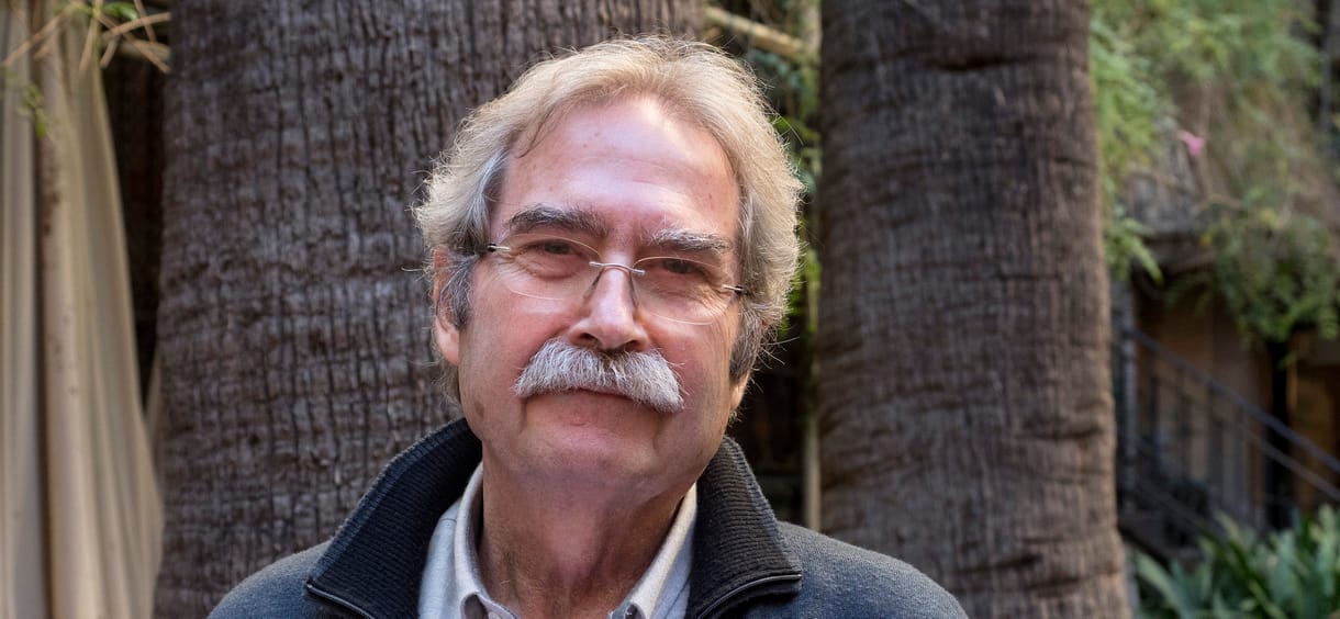 Bűnregényt írt a leghíresebb katalán író, főhősei a tűzzel játszanak és körbejárnak az éjszakában