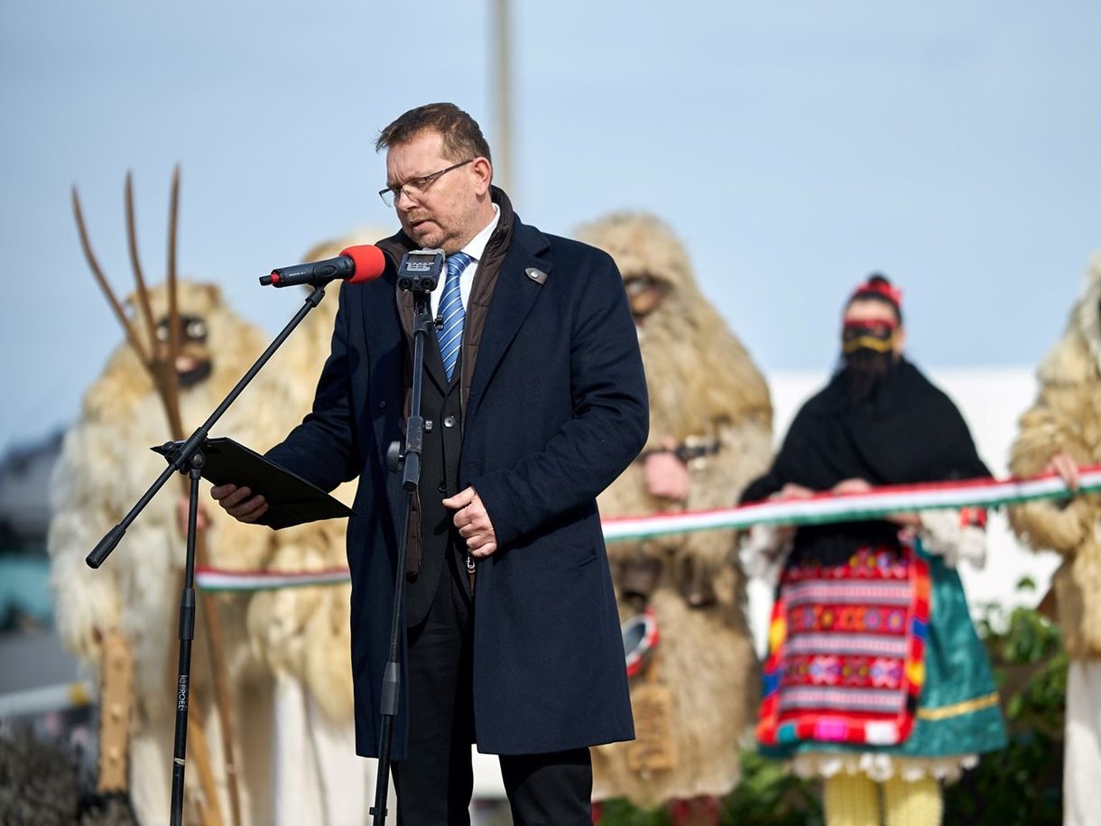 Feloszlatta magát a mohácsi képviselő-testület, időközi választás jön